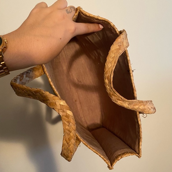 Straw Bag with Floral Design - Picture 5 of 5